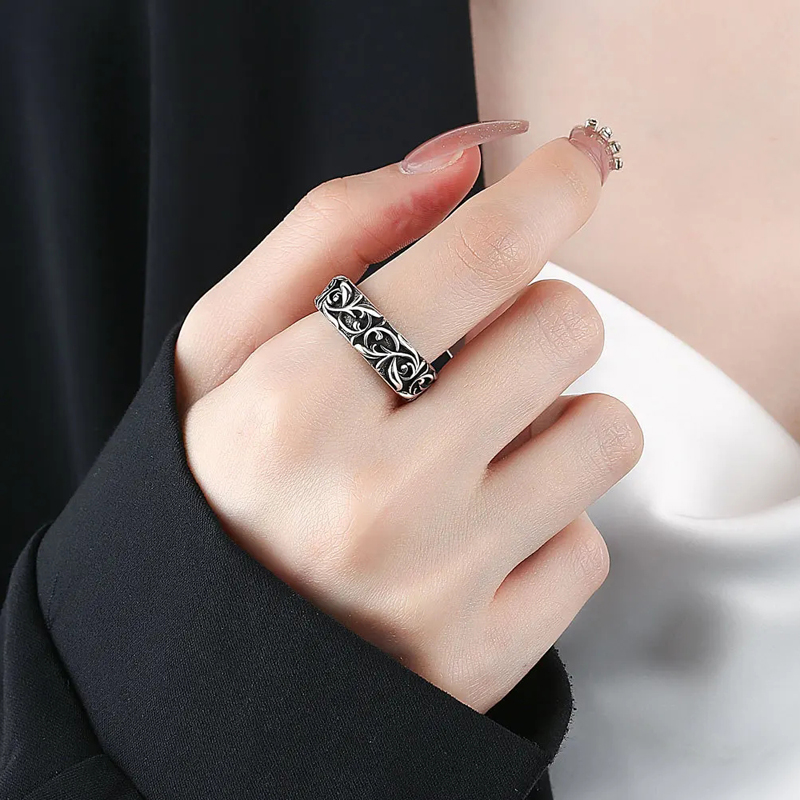 Pierścienie Retro Eternal Vine – Chrome Hearts Ring recenzja i cena