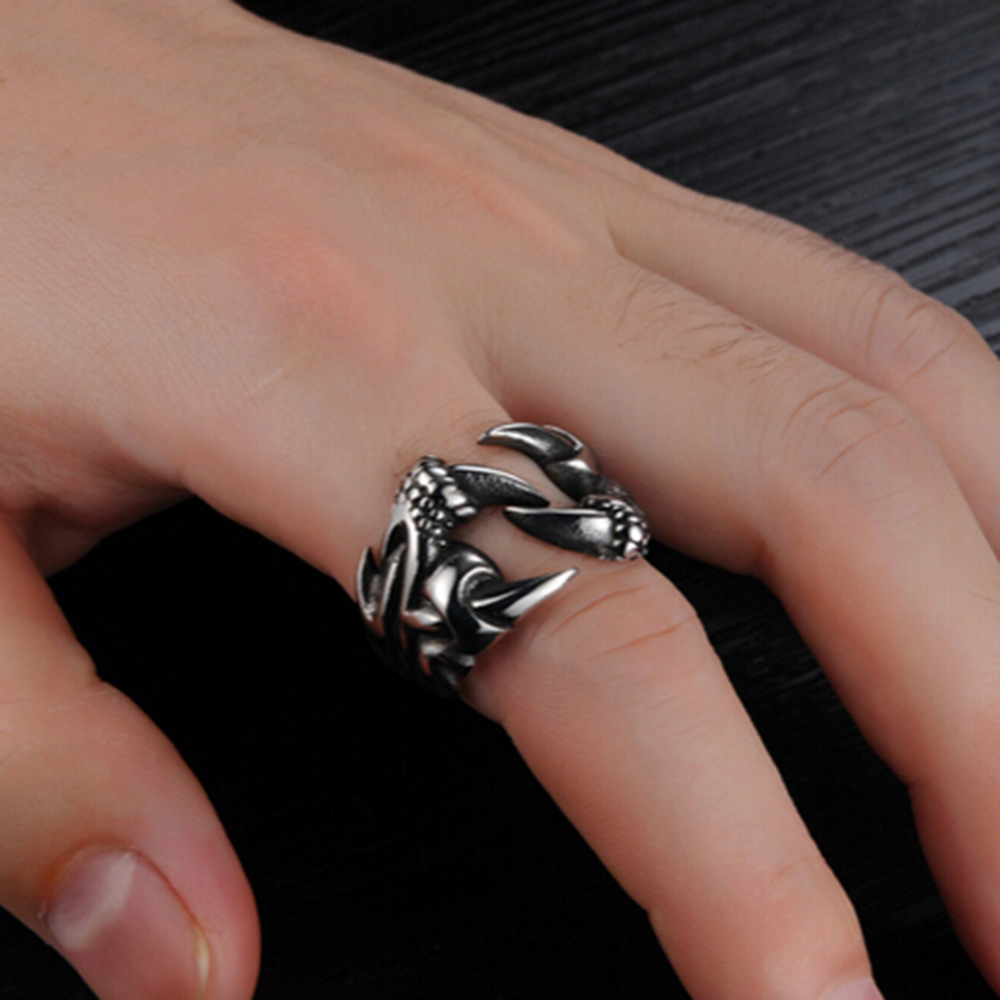 Modne dodatki Punk Chrome Biżu – Chrome Hearts Ring recenzja i cena
