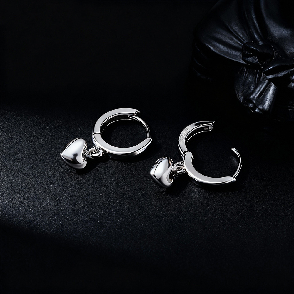 Kolczyki sztyfty w kształcie s – Chrome Hearts Ring recenzja i cena